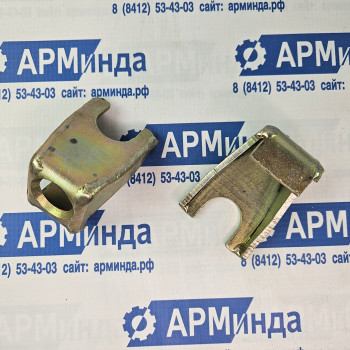 Прижим гайки-барашка люка цементовоза  4977.09.106-0103